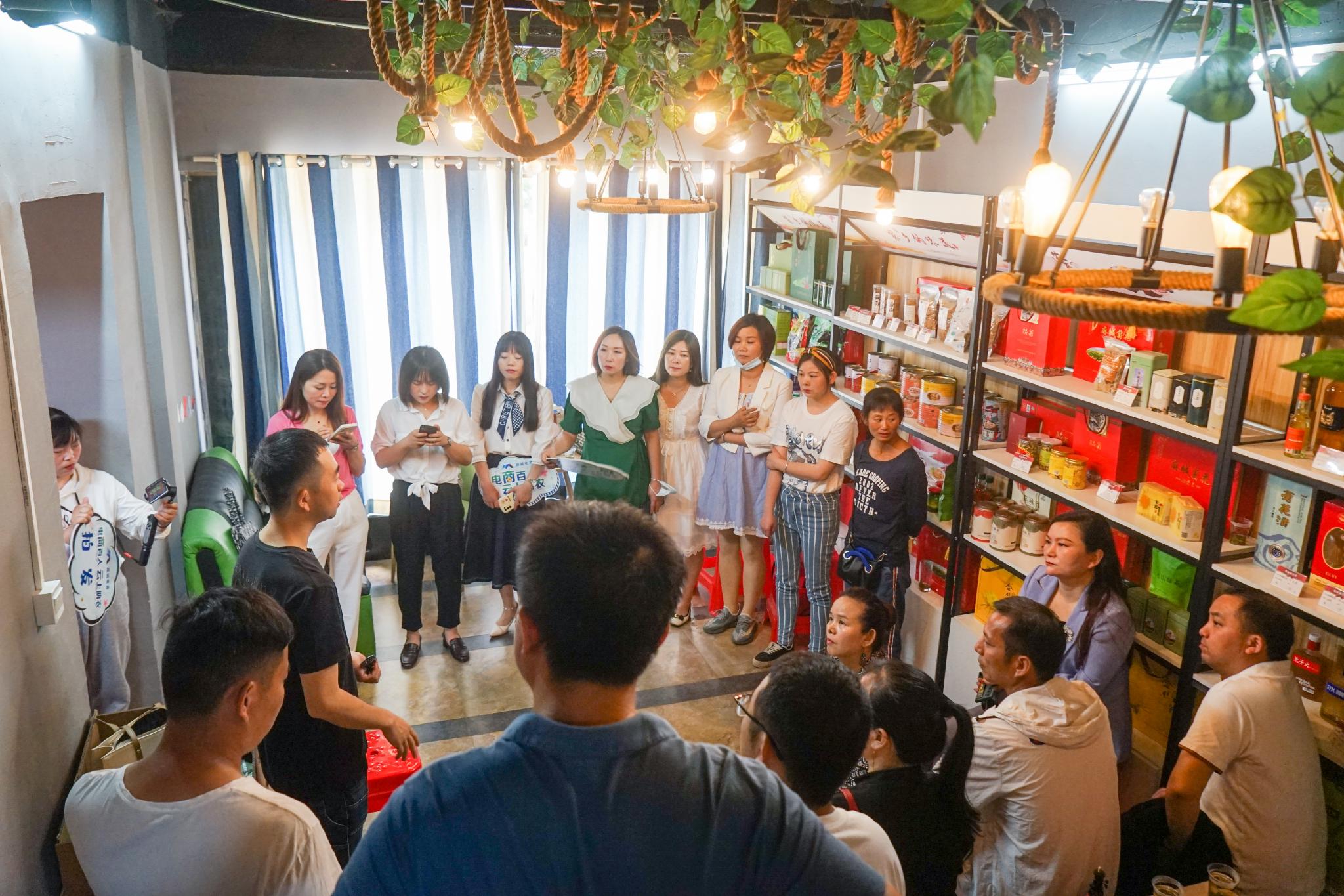 广东多地开展促消费活动 同步撬动大型商圈电商平台