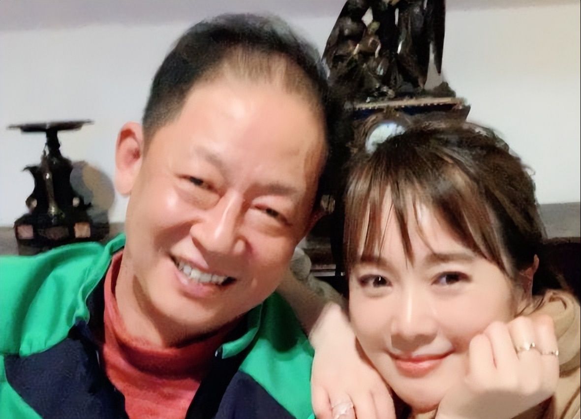 左小青与陈道明孙红雷传绯闻44岁离异带娃再没遇见良人