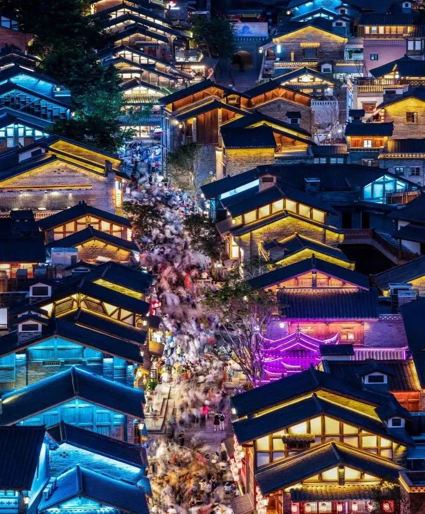 十八梯夜景(資料圖)。陳啟寧 攝