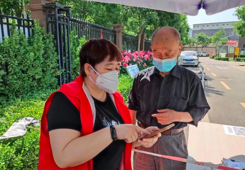 共同坚守在抗疫一线,成为他们最“浪漫”的爱情休闲区蓝鸢梦想 - Www.slyday.coM 共同坚守在抗疫一线,成为他们最“浪漫”的爱情休闲区蓝鸢梦想 - Www.slyday.coM