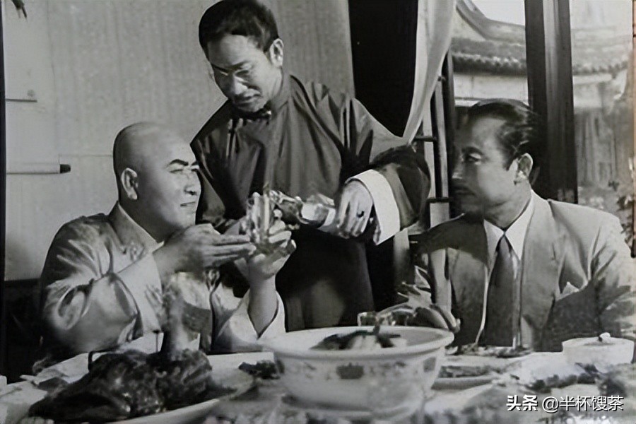 到1948年,石志昂的合众公司,卢绪章的广大华行,谢