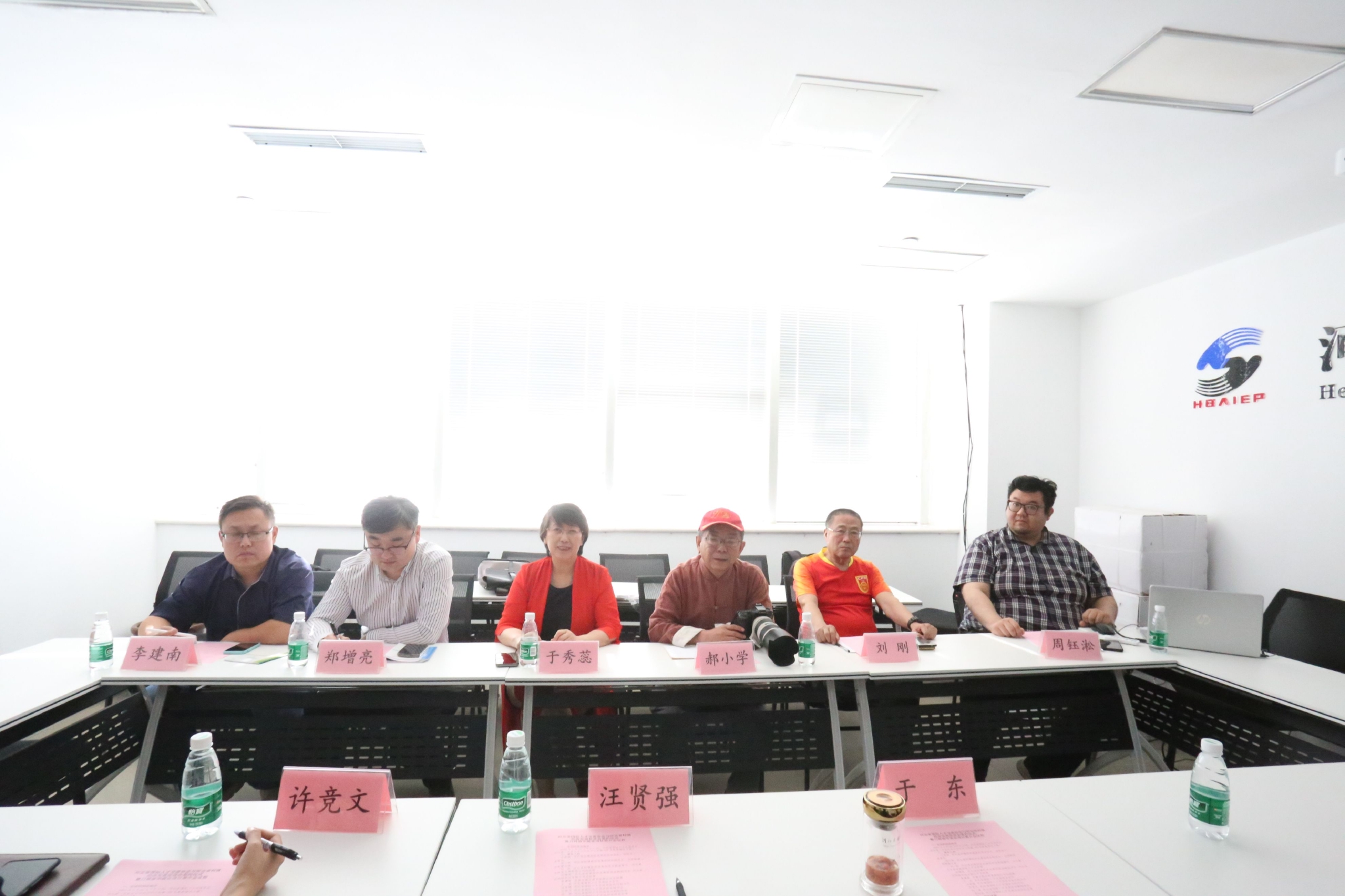 国际人才交流协会与村镇经济发展促进会签署战略合作协议