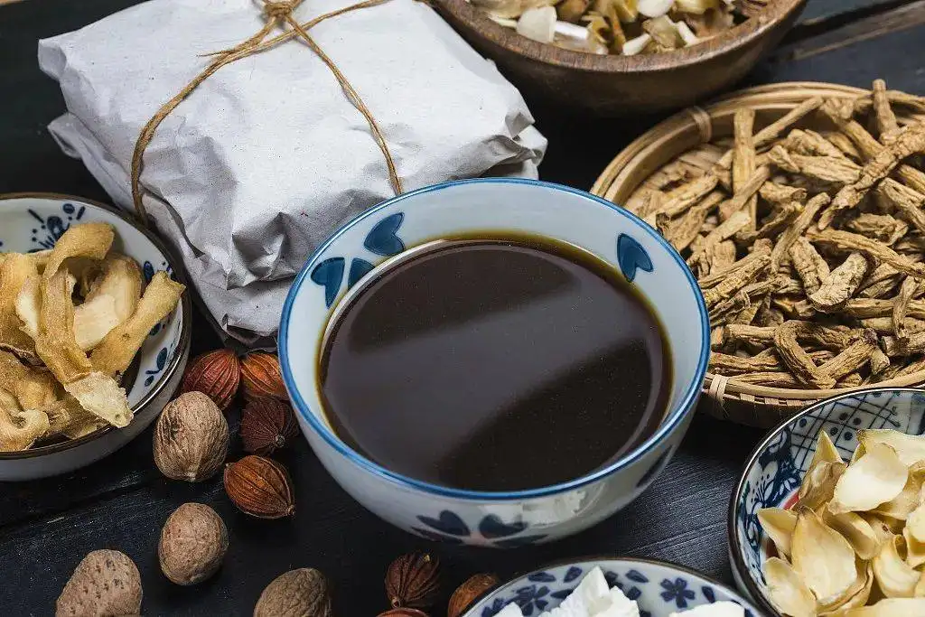 要求全部返乡大学生饮服3天中药 是否应该听相关专家的意见?休闲区蓝鸢梦想 - Www.slyday.coM 要求全部返乡大学生饮服3天中药 是否应该听相关专家的意见?休闲区蓝鸢梦想 - Www.slyday.coM