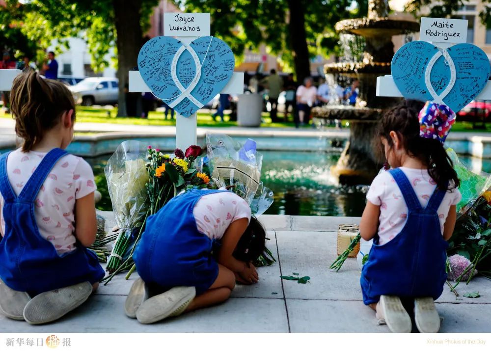 中国旅马大熊猫“靓靓”的第三只宝宝有名字了丨一周看天下休闲区蓝鸢梦想 - Www.slyday.coM 中国旅马大熊猫“靓靓”的第三只宝宝有名字了丨一周看天下休闲区蓝鸢梦想 - Www.slyday.coM