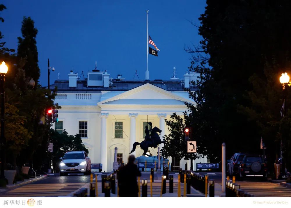 中国旅马大熊猫“靓靓”的第三只宝宝有名字了丨一周看天下休闲区蓝鸢梦想 - Www.slyday.coM 中国旅马大熊猫“靓靓”的第三只宝宝有名字了丨一周看天下休闲区蓝鸢梦想 - Www.slyday.coM