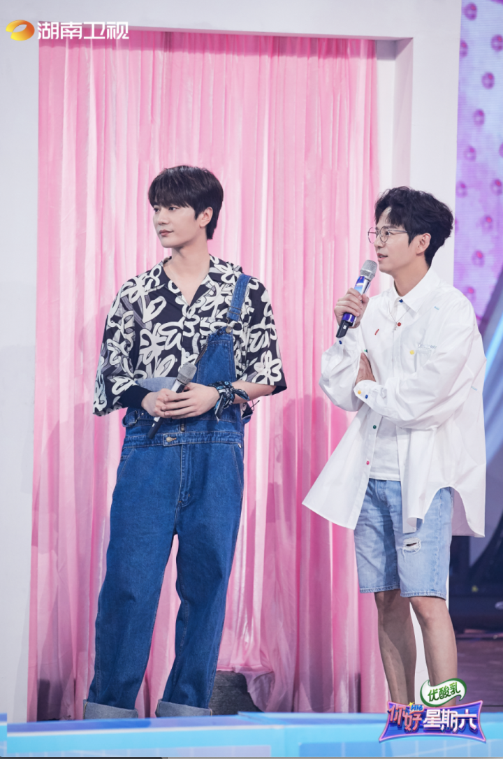 《你好,星期六》0713男团掀翻回忆杀!陈楚生苏醒王栎鑫张远陆虎组团来袭休闲区蓝鸢梦想 - Www.slyday.coM 《你好,星期六》0713男团掀翻回忆杀!陈楚生苏醒王栎鑫张远陆虎组团来袭休闲区蓝鸢梦想 - Www.slyday.coM