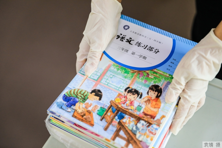 读书多语文成绩却不好?上海语文名师:家长该趁自己有“话语权”时抓住孩子这三个“窗口期”休闲区蓝鸢梦想 - Www.slyday.coM 读书多语文成绩却不好?上海语文名师:家长该趁自己有“话语权”时抓住孩子这三个“窗口期”休闲区蓝鸢梦想 - Www.slyday.coM