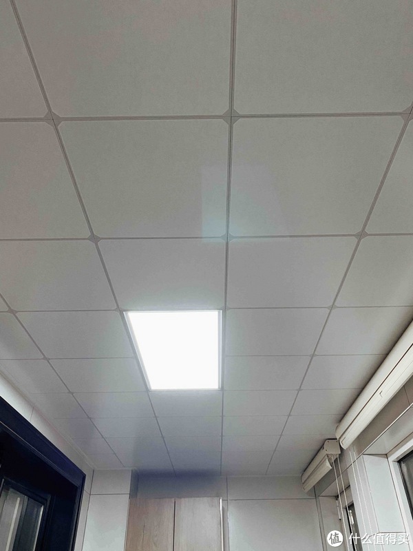 装修流水账|盘点一下我家安装的几款吸顶灯。|装修小白,选择吸顶灯就对了!休闲区蓝鸢梦想 - Www.slyday.coM 装修流水账|盘点一下我家安装的几款吸顶灯。|装修小白,选择吸顶灯就对了!休闲区蓝鸢梦想 - Www.slyday.coM