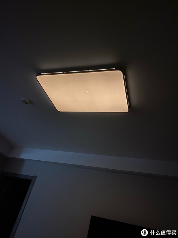 装修流水账|盘点一下我家安装的几款吸顶灯。|装修小白,选择吸顶灯就对了!休闲区蓝鸢梦想 - Www.slyday.coM 装修流水账|盘点一下我家安装的几款吸顶灯。|装修小白,选择吸顶灯就对了!休闲区蓝鸢梦想 - Www.slyday.coM