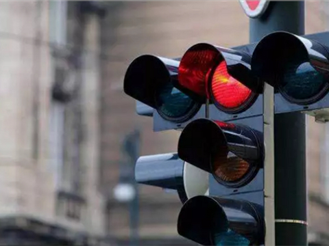 汽车风挡刮水器工作原理及保养