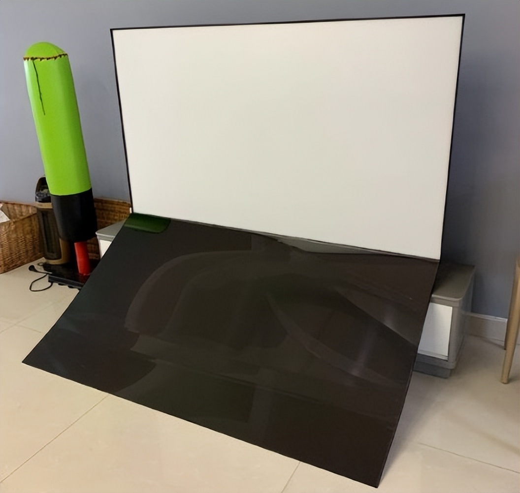 小米电视再被曝屏幕脱落!曾回应称罕见个例,网友:质量不过关休闲区蓝鸢梦想 - Www.slyday.coM 小米电视再被曝屏幕脱落!曾回应称罕见个例,网友:质量不过关休闲区蓝鸢梦想 - Www.slyday.coM