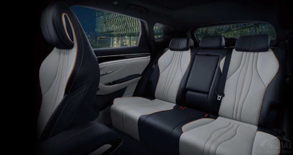 自主插混也这么卷吗?比亚迪对比WEY谁更值得选?休闲区蓝鸢梦想 - Www.slyday.coM 自主插混也这么卷吗?比亚迪对比WEY谁更值得选?休闲区蓝鸢梦想 - Www.slyday.coM