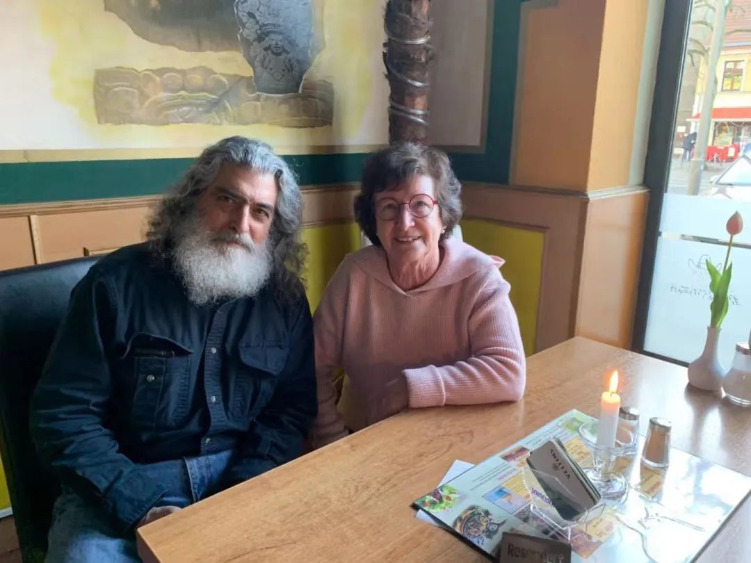 前上海犹太难民索尼娅获得“丝路友好使者”称号休闲区蓝鸢梦想 - Www.slyday.coM 前上海犹太难民索尼娅获得“丝路友好使者”称号休闲区蓝鸢梦想 - Www.slyday.coM