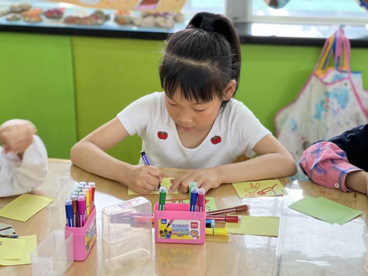 唱歌、跳舞、讲故事、演奏……河庄幼儿园的娃们秀才艺庆六一休闲区蓝鸢梦想 - Www.slyday.coM 唱歌、跳舞、讲故事、演奏……河庄幼儿园的娃们秀才艺庆六一休闲区蓝鸢梦想 - Www.slyday.coM