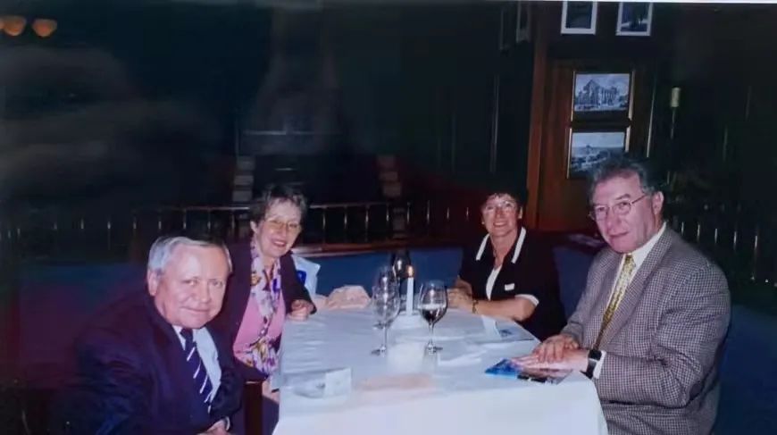 前上海犹太难民索尼娅获得“丝路友好使者”称号休闲区蓝鸢梦想 - Www.slyday.coM 前上海犹太难民索尼娅获得“丝路友好使者”称号休闲区蓝鸢梦想 - Www.slyday.coM