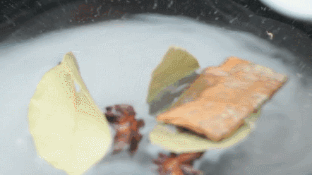 自制咸鸭蛋,方法原来这么简单!简单2招,个个流油出沙,专治夏天没胃口休闲区蓝鸢梦想 - Www.slyday.coM 自制咸鸭蛋,方法原来这么简单!简单2招,个个流油出沙,专治夏天没胃口休闲区蓝鸢梦想 - Www.slyday.coM