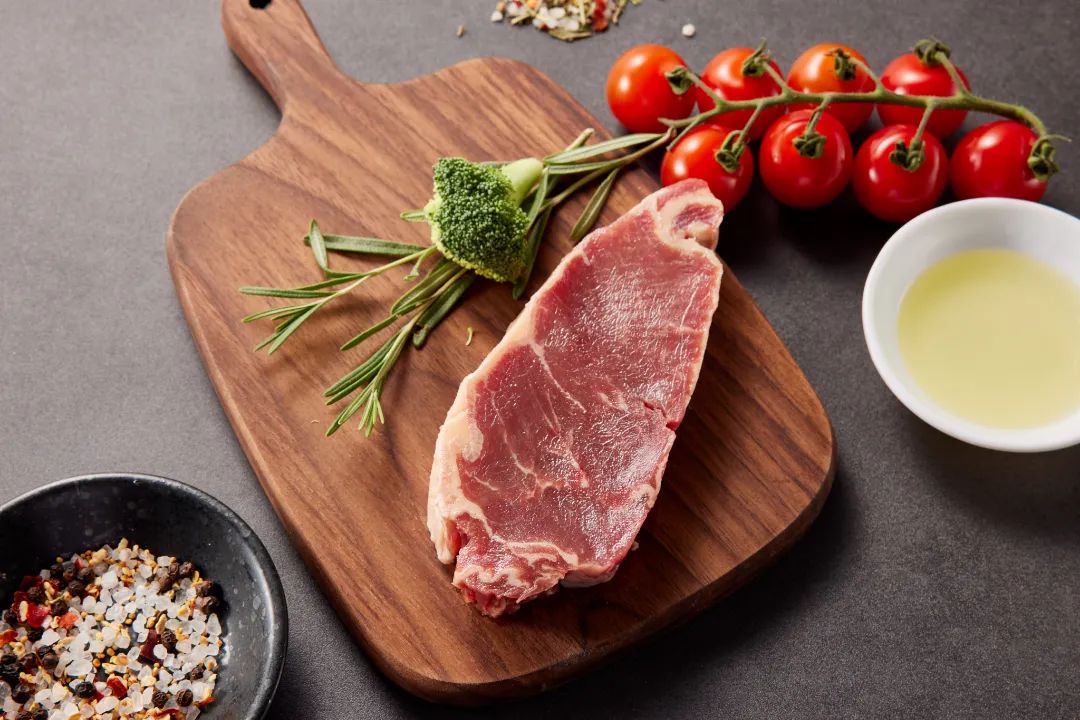 常吃的这种肉竟是胶水粘的?再便宜也不要买,品质差,营养低,别再掉坑了~休闲区蓝鸢梦想 - Www.slyday.coM 常吃的这种肉竟是胶水粘的?再便宜也不要买,品质差,营养低,别再掉坑了~休闲区蓝鸢梦想 - Www.slyday.coM