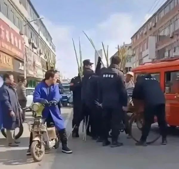 城管开奥迪A6执法,没收粽子合规吗?休闲区蓝鸢梦想 - Www.slyday.coM 城管开奥迪A6执法,没收粽子合规吗?休闲区蓝鸢梦想 - Www.slyday.coM