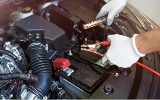 熄火后这几个动作最伤害电瓶