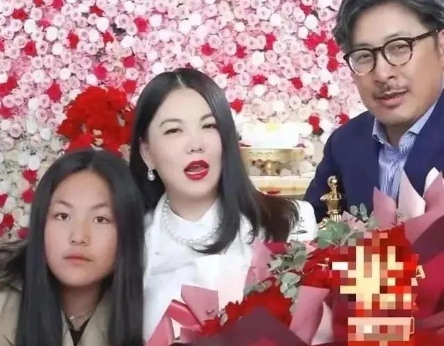 王俊凯代言翻车?猎豹男二胎是亲生的?赵樱子绿茶专业户?小三手握妈宝男家暴证据?王诗龄减肥进圈?五胎男威胁老婆生孩子?休闲区蓝鸢梦想 - Www.slyday.coM 王俊凯代言翻车?猎豹男二胎是亲生的?赵樱子绿茶专业户?小三手握妈宝男家暴证据?王诗龄减肥进圈?五胎男威胁老婆生孩子?休闲区蓝鸢梦想 - Www.slyday.coM