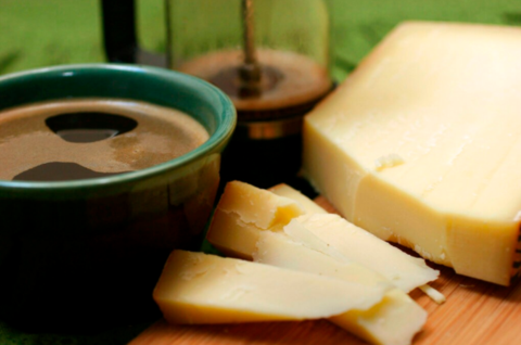 因发现李斯特菌，美国9个州宣布召回多个品牌奶酪产品。（资料图）