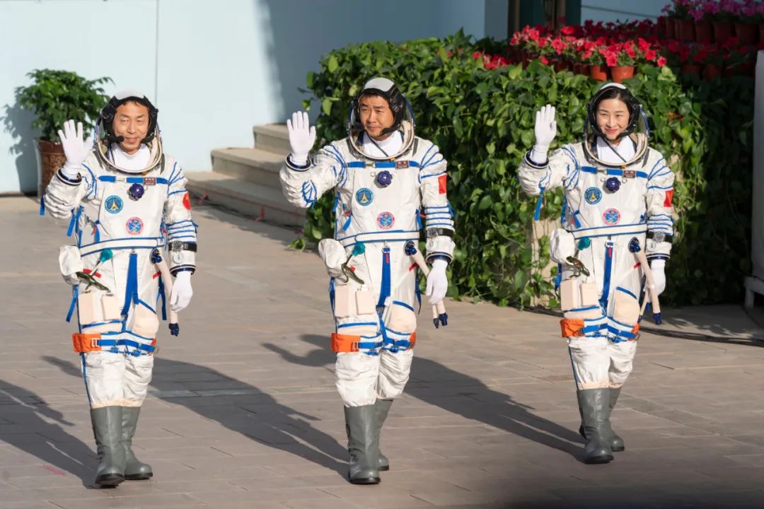 神舟十四号载人飞船发射成功!今天早餐吃的是它,寓意“包成功”休闲区蓝鸢梦想 - Www.slyday.coM 神舟十四号载人飞船发射成功!今天早餐吃的是它,寓意“包成功”休闲区蓝鸢梦想 - Www.slyday.coM