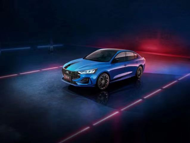 全新福克斯“高燃”上阵,瞬间扭矩至270N•m,零百加速7.9秒休闲区蓝鸢梦想 - Www.slyday.coM 全新福克斯“高燃”上阵,瞬间扭矩至270N•m,零百加速7.9秒休闲区蓝鸢梦想 - Www.slyday.coM