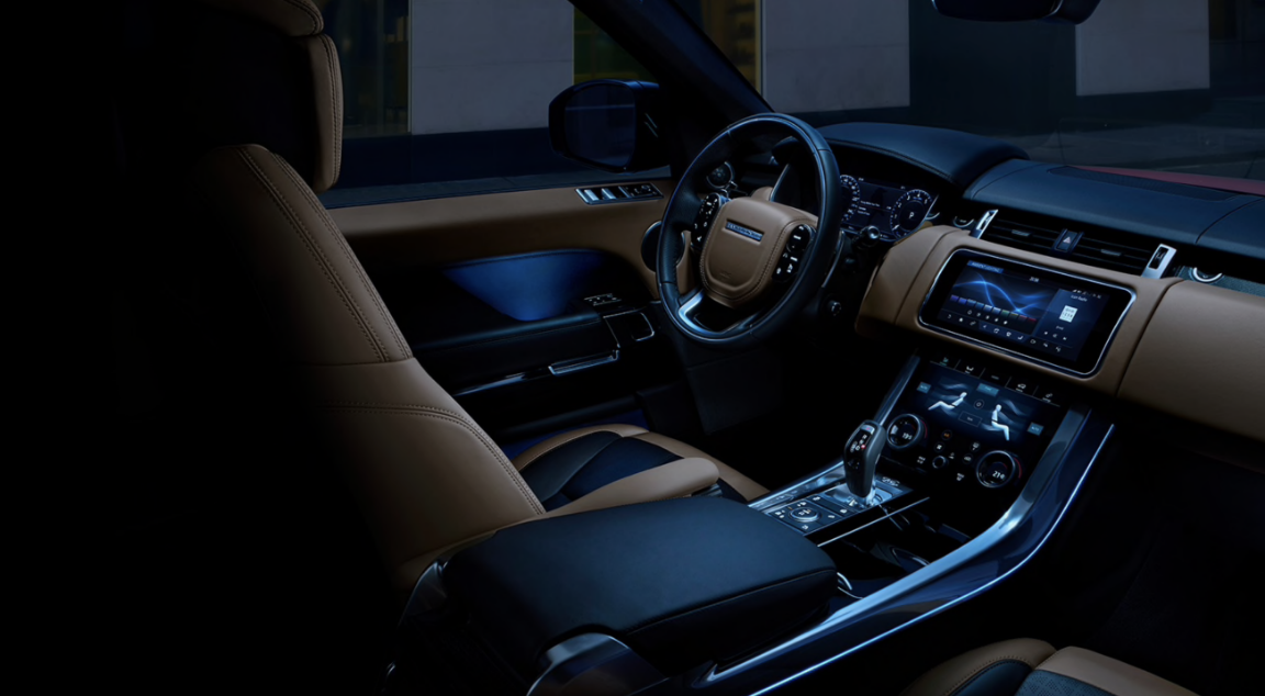 揽胜运动版碰上奔驰G级,谁的表现更胜一筹?