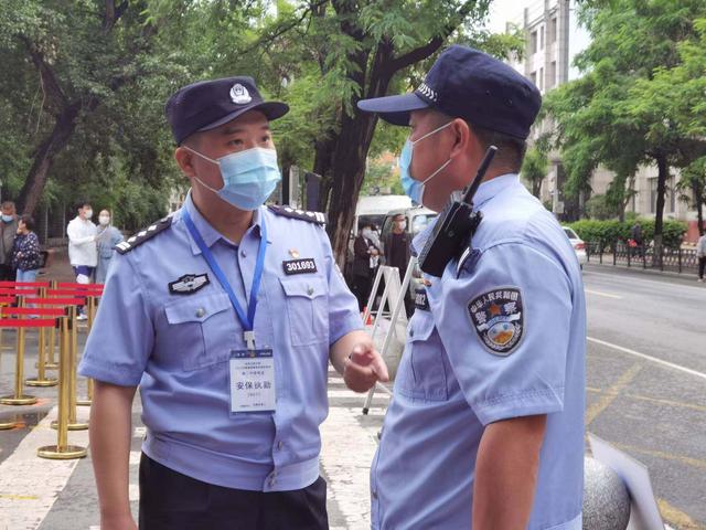 疫情防控不放松!口罩蓝成高考时代的特殊记忆休闲区蓝鸢梦想 - Www.slyday.coM 疫情防控不放松!口罩蓝成高考时代的特殊记忆休闲区蓝鸢梦想 - Www.slyday.coM