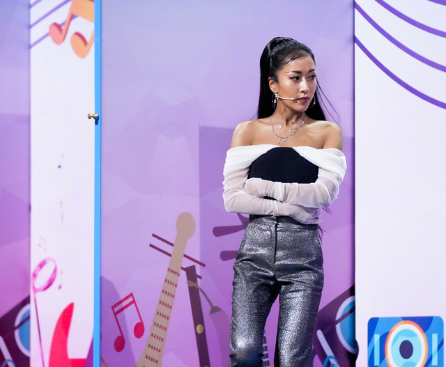 34岁歌手吉克隽逸晒高考清单,列12样物品惹争议,评论区沦陷休闲区蓝鸢梦想 - Www.slyday.coM 34岁歌手吉克隽逸晒高考清单,列12样物品惹争议,评论区沦陷休闲区蓝鸢梦想 - Www.slyday.coM