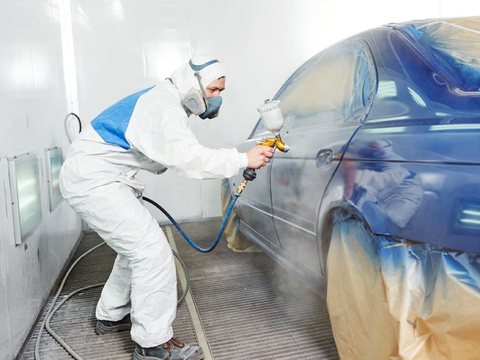 你还敢把汽车停在烈日下暴晒吗？车漆脱落，发动机老化真要命