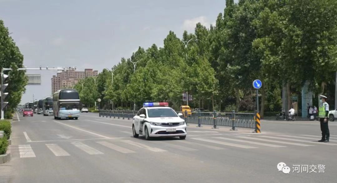 “爱心护考”河间交警保驾护航高考
