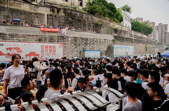 图说高考休闲区蓝鸢梦想 - Www.slyday.coM 图说高考休闲区蓝鸢梦想 - Www.slyday.coM