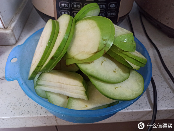 这个618,你上白菜价买白菜了吗?我买的白菜和茄子,做本地的传统美食,好吃的炸茄夹。休闲区蓝鸢梦想 - Www.slyday.coM 这个618,你上白菜价买白菜了吗?我买的白菜和茄子,做本地的传统美食,好吃的炸茄夹。休闲区蓝鸢梦想 - Www.slyday.coM