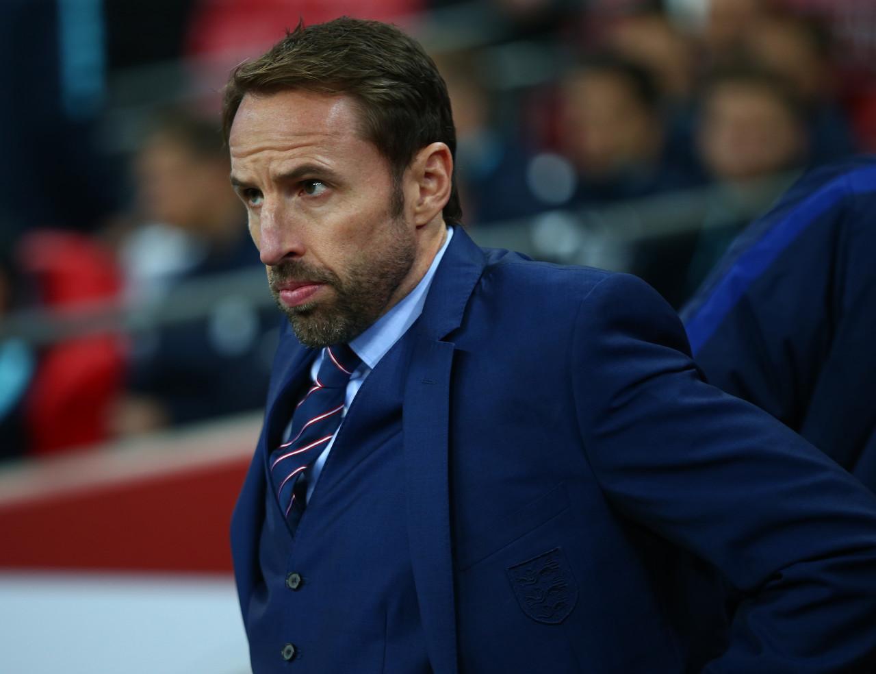 索斯盖特:我知道人们说凯恩回撤太深,但你需要连接比赛的球员休闲区蓝鸢梦想 - Www.slyday.coM 索斯盖特:我知道人们说凯恩回撤太深,但你需要连接比赛的球员休闲区蓝鸢梦想 - Www.slyday.coM