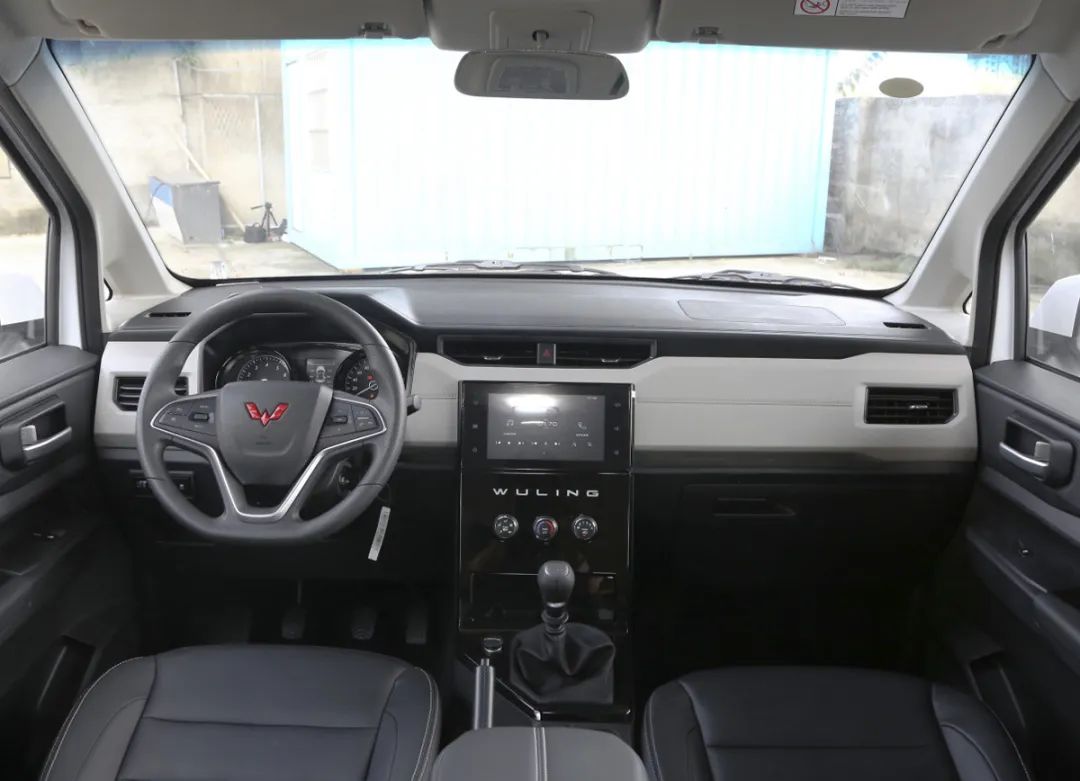 音频|三胎家庭买什么车? 9座MPV可以了解一下