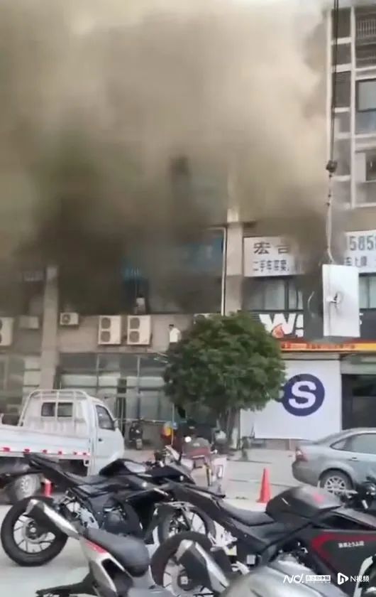 临平火灾救援最新情况公布:现场已搜救出8名伤员,初步判断为施工过程操作不当休闲区蓝鸢梦想 - Www.slyday.coM 临平火灾救援最新情况公布:现场已搜救出8名伤员,初步判断为施工过程操作不当休闲区蓝鸢梦想 - Www.slyday.coM