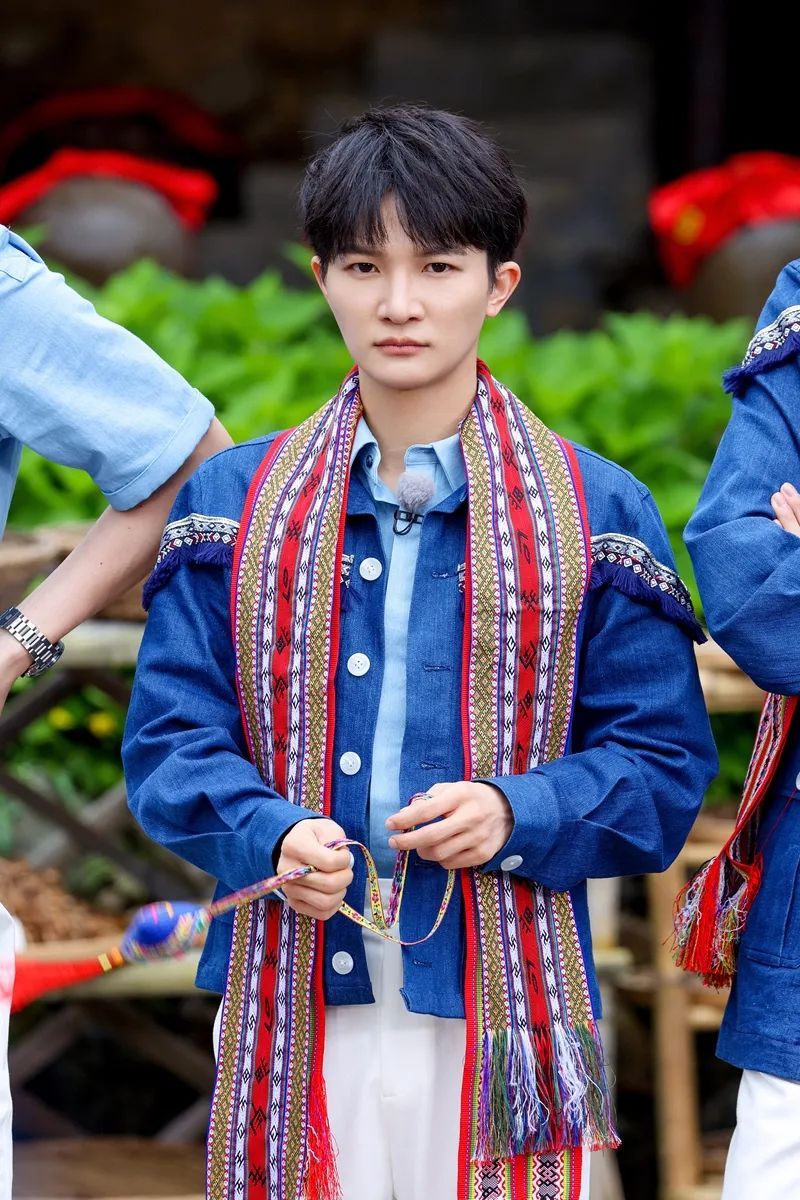 谁将成为“香菇大王”?《奔跑吧》第十季走进浙江景宁领略畲族风土人情休闲区蓝鸢梦想 - Www.slyday.coM 谁将成为“香菇大王”?《奔跑吧》第十季走进浙江景宁领略畲族风土人情休闲区蓝鸢梦想 - Www.slyday.coM