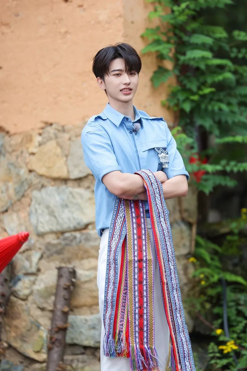 谁将成为“香菇大王”?《奔跑吧》第十季走进浙江景宁领略畲族风土人情休闲区蓝鸢梦想 - Www.slyday.coM 谁将成为“香菇大王”?《奔跑吧》第十季走进浙江景宁领略畲族风土人情休闲区蓝鸢梦想 - Www.slyday.coM