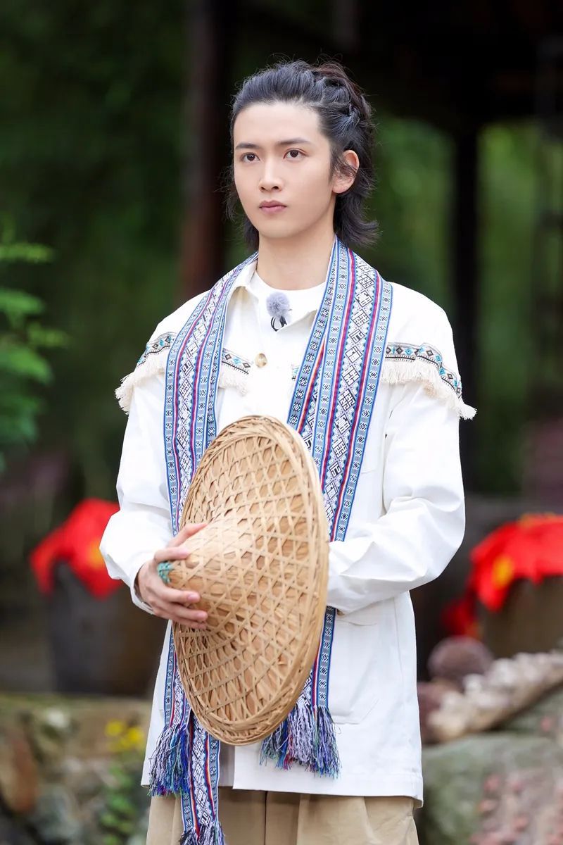 谁将成为“香菇大王”?《奔跑吧》第十季走进浙江景宁领略畲族风土人情休闲区蓝鸢梦想 - Www.slyday.coM 谁将成为“香菇大王”?《奔跑吧》第十季走进浙江景宁领略畲族风土人情休闲区蓝鸢梦想 - Www.slyday.coM