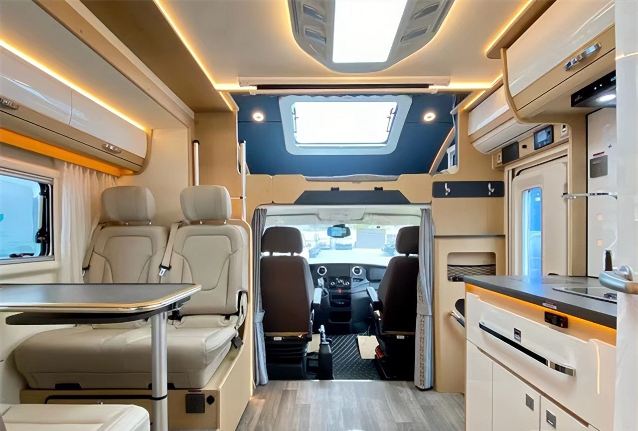 奔驰房车斯宾特c_c房车推荐_国产c级房车