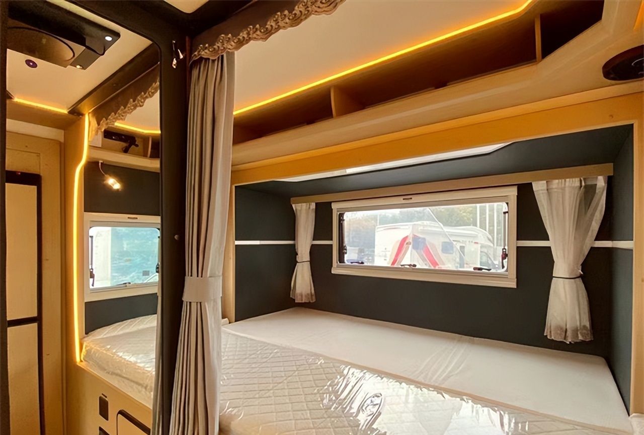 奔驰房车斯宾特c_国产c级房车_c房车推荐