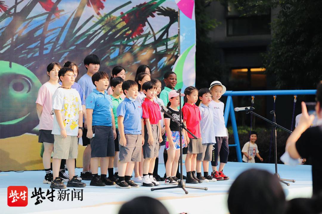 南京“异国风情”市集来了 为何越来越多年轻人爱上“赶集” ?休闲区蓝鸢梦想 - Www.slyday.coM 南京“异国风情”市集来了 为何越来越多年轻人爱上“赶集” ?休闲区蓝鸢梦想 - Www.slyday.coM