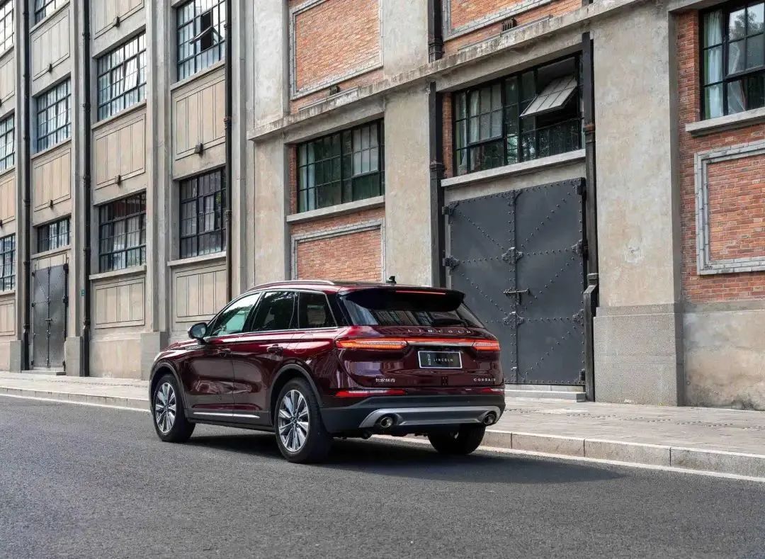 车企们放过年轻人吧,我们真的没钱!休闲区蓝鸢梦想 - Www.slyday.coM 车企们放过年轻人吧,我们真的没钱!休闲区蓝鸢梦想 - Www.slyday.coM