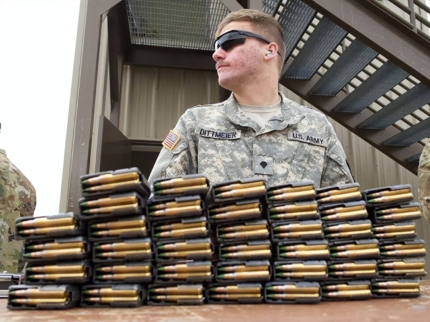 美国国防部承诺向军火商支付巨额资金 用于向乌克兰提供武器_四川在线