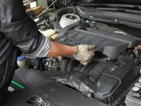 为什么汽车长时间使用，发动机声音越来越大？