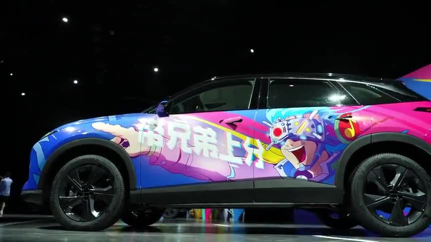 百变造型 配置出圈，实拍打卡北汽魔方“T”台秀