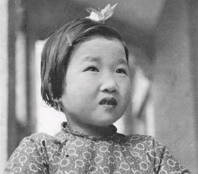 开国少将易耀彩携妻还乡,发现童养媳苦等22年,他的选择让人泪目休闲区蓝鸢梦想 - Www.slyday.coM 开国少将易耀彩携妻还乡,发现童养媳苦等22年,他的选择让人泪目休闲区蓝鸢梦想 - Www.slyday.coM