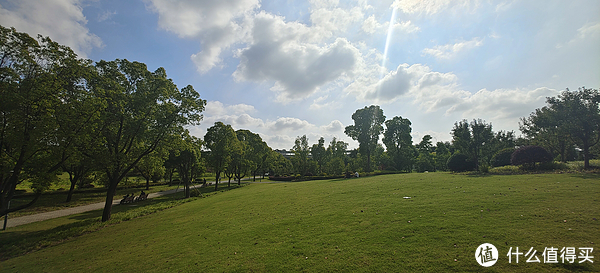 滴翠园/幼一公园,一个隐藏在闵行和徐汇之间的秘密园林/可以做核酸的地方/钓鱼风筝遛娃滑冰骑行好去处休闲区蓝鸢梦想 - Www.slyday.coM 滴翠园/幼一公园,一个隐藏在闵行和徐汇之间的秘密园林/可以做核酸的地方/钓鱼风筝遛娃滑冰骑行好去处休闲区蓝鸢梦想 - Www.slyday.coM