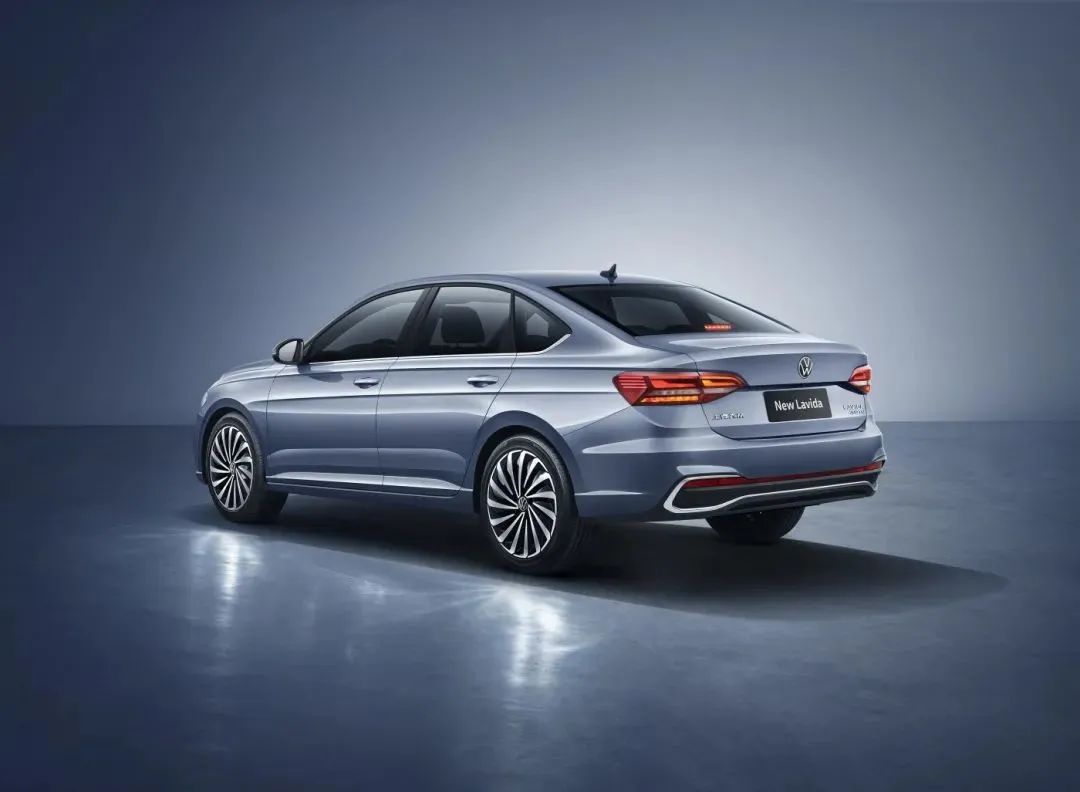 音频丨朗逸、宝来、速腾齐改款,大众三巨头应该选谁?